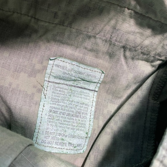 Army Combat Uniform Shorts L 36 12'' Inseam Digital Camo Cargo Pockets Military - Picture 3 of 10